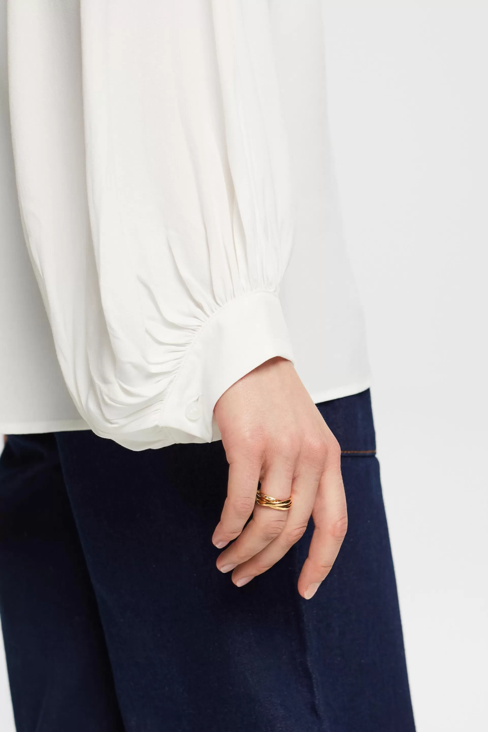 Bluse mit V-Ausschnitt-ESPRIT Store