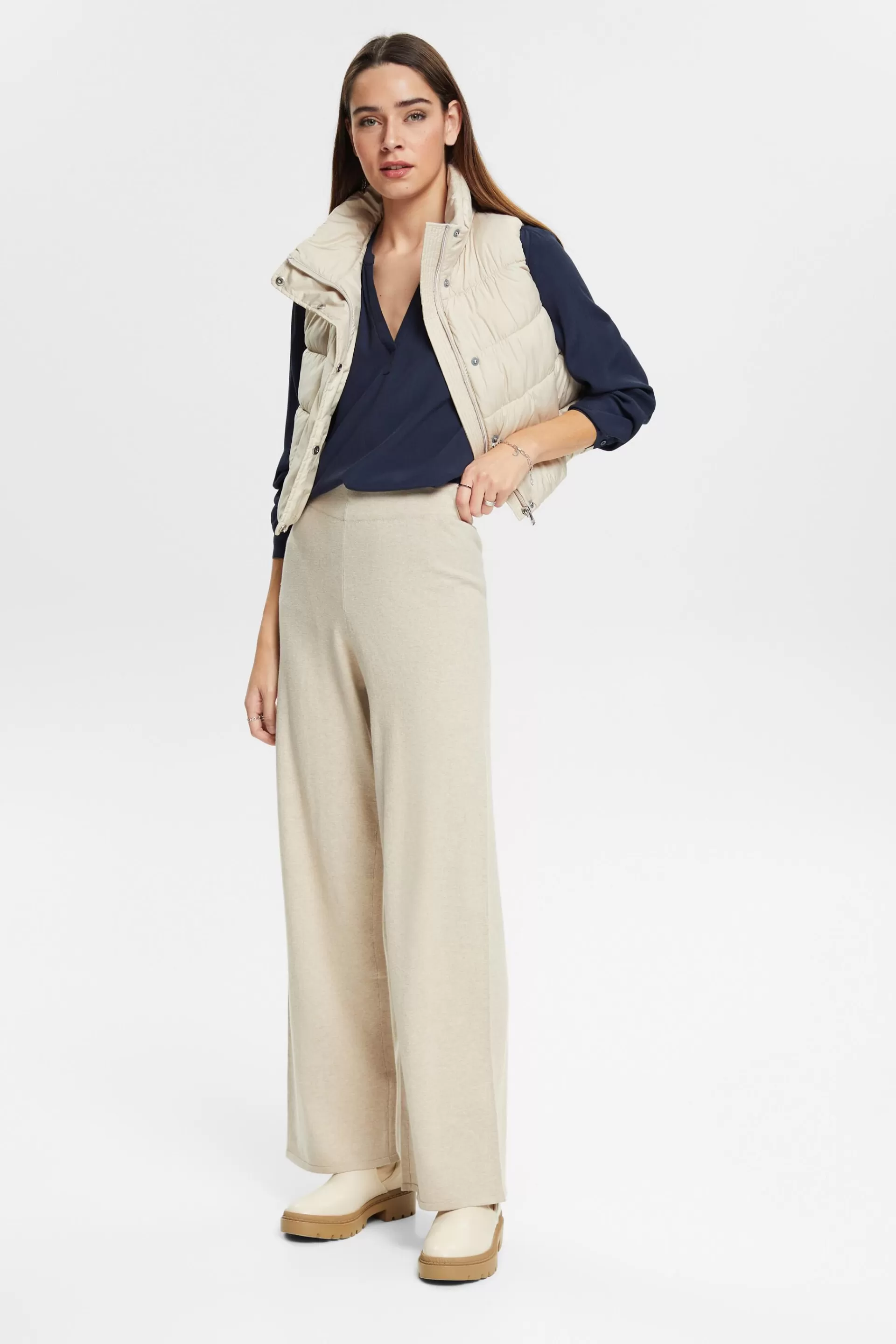Bluse mit V-Ausschnitt aus LENZING™- und ECOVERO™-Viskose-ESPRIT Online