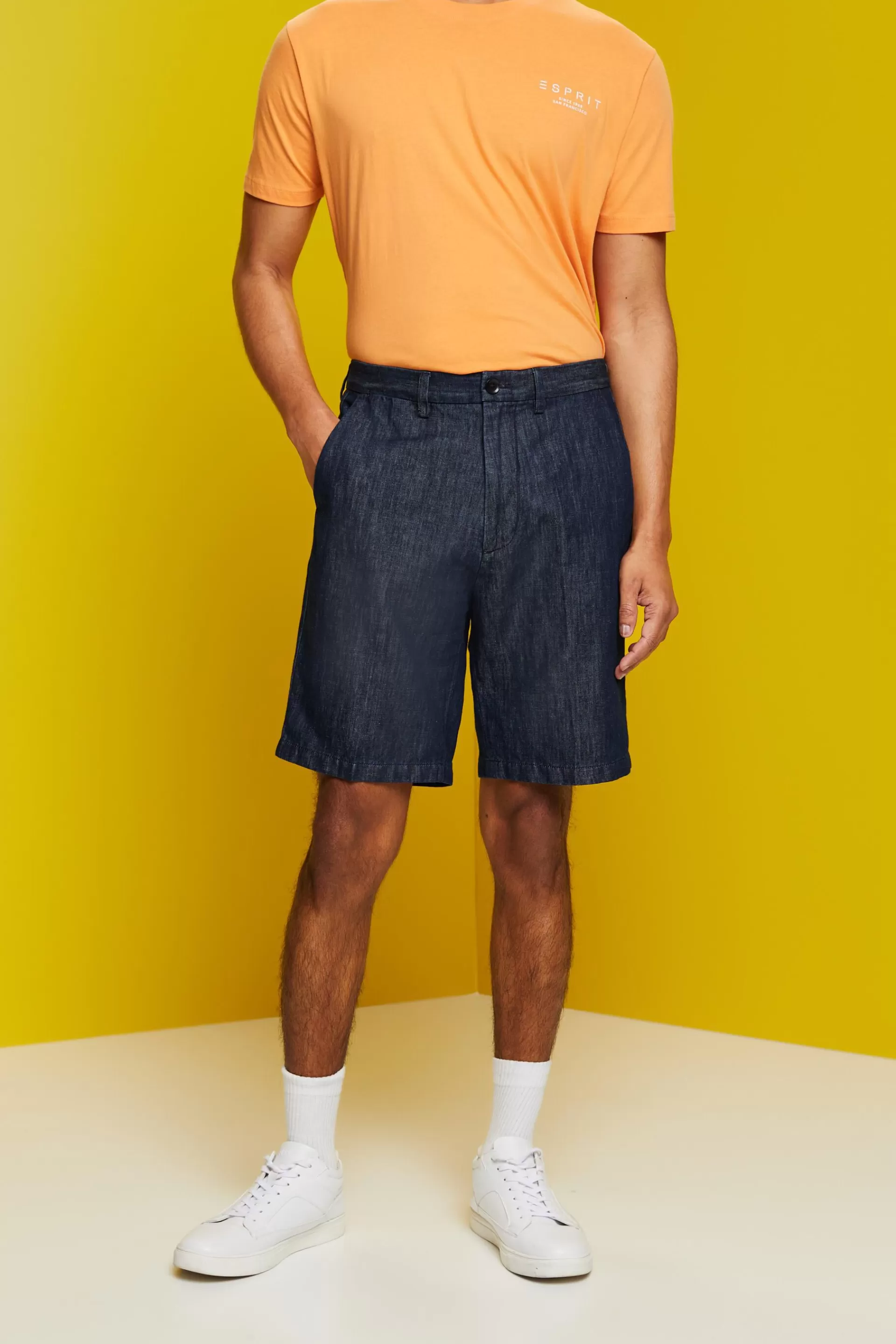 Chino-Shorts aus Baumwolle und Leinen-ESPRIT Outlet