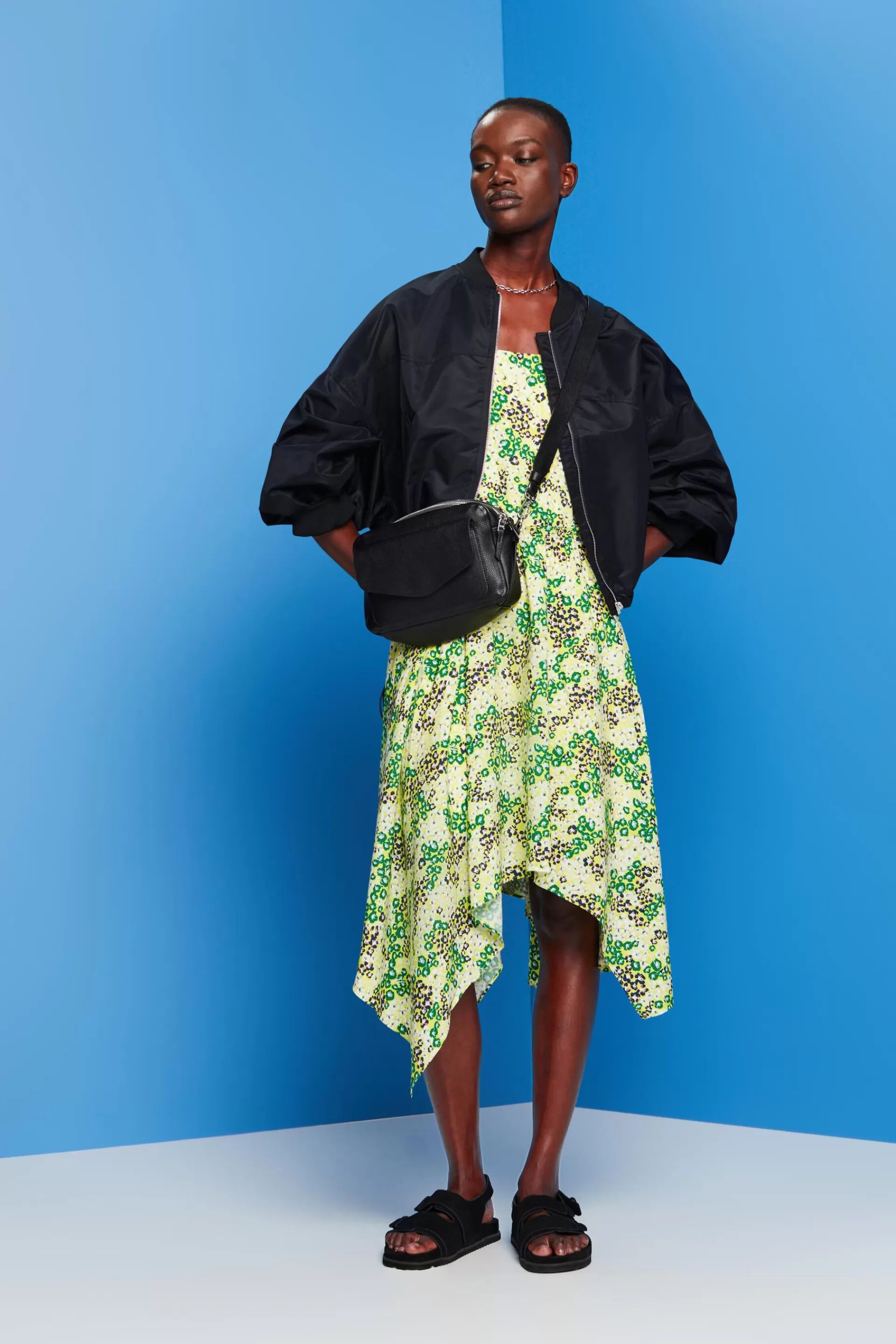 Florales Midikleid mit gerafften Details-ESPRIT Cheap