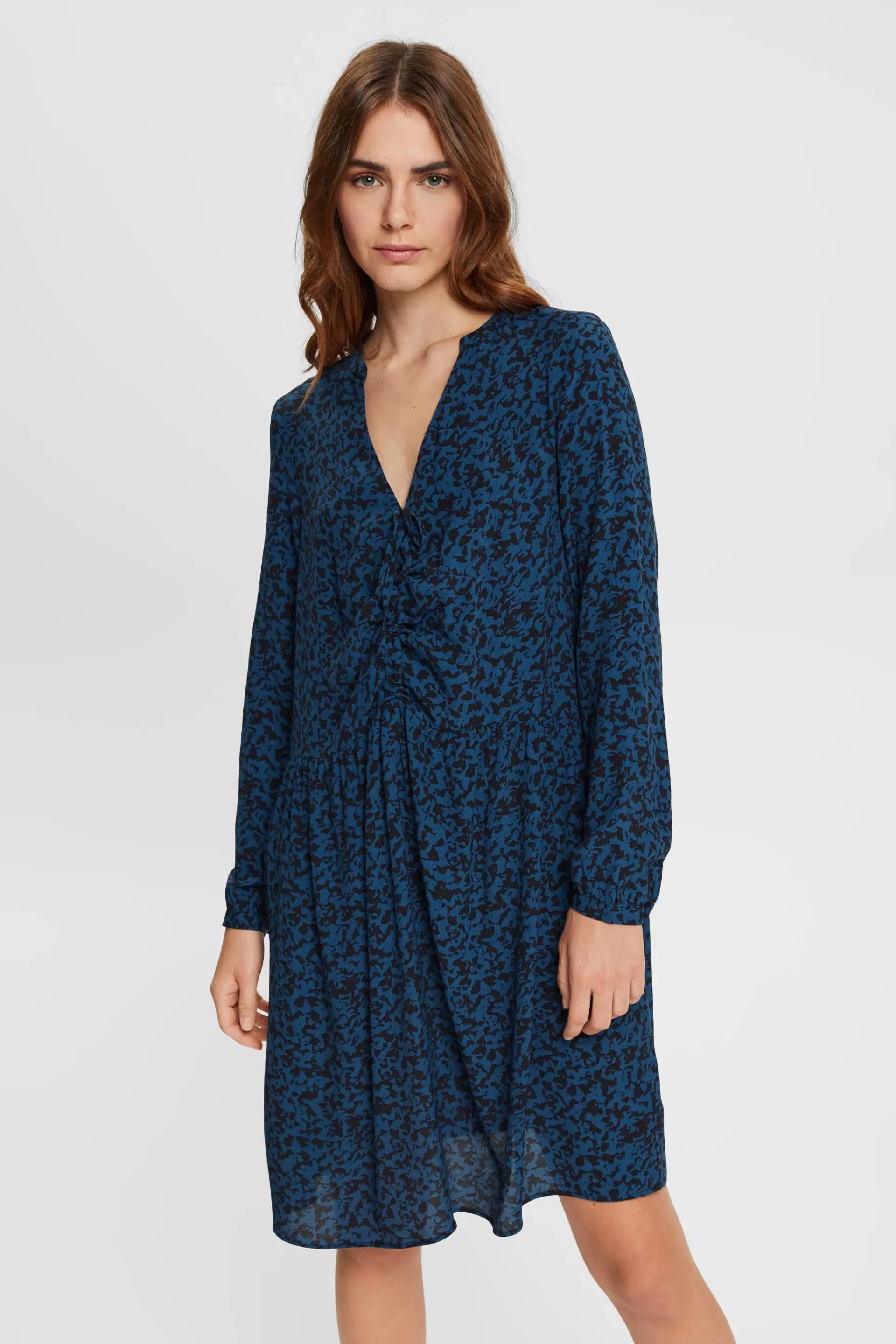 Gemustertes Minikleid aus Viskose mit V-Ausschnitt-ESPRIT Best