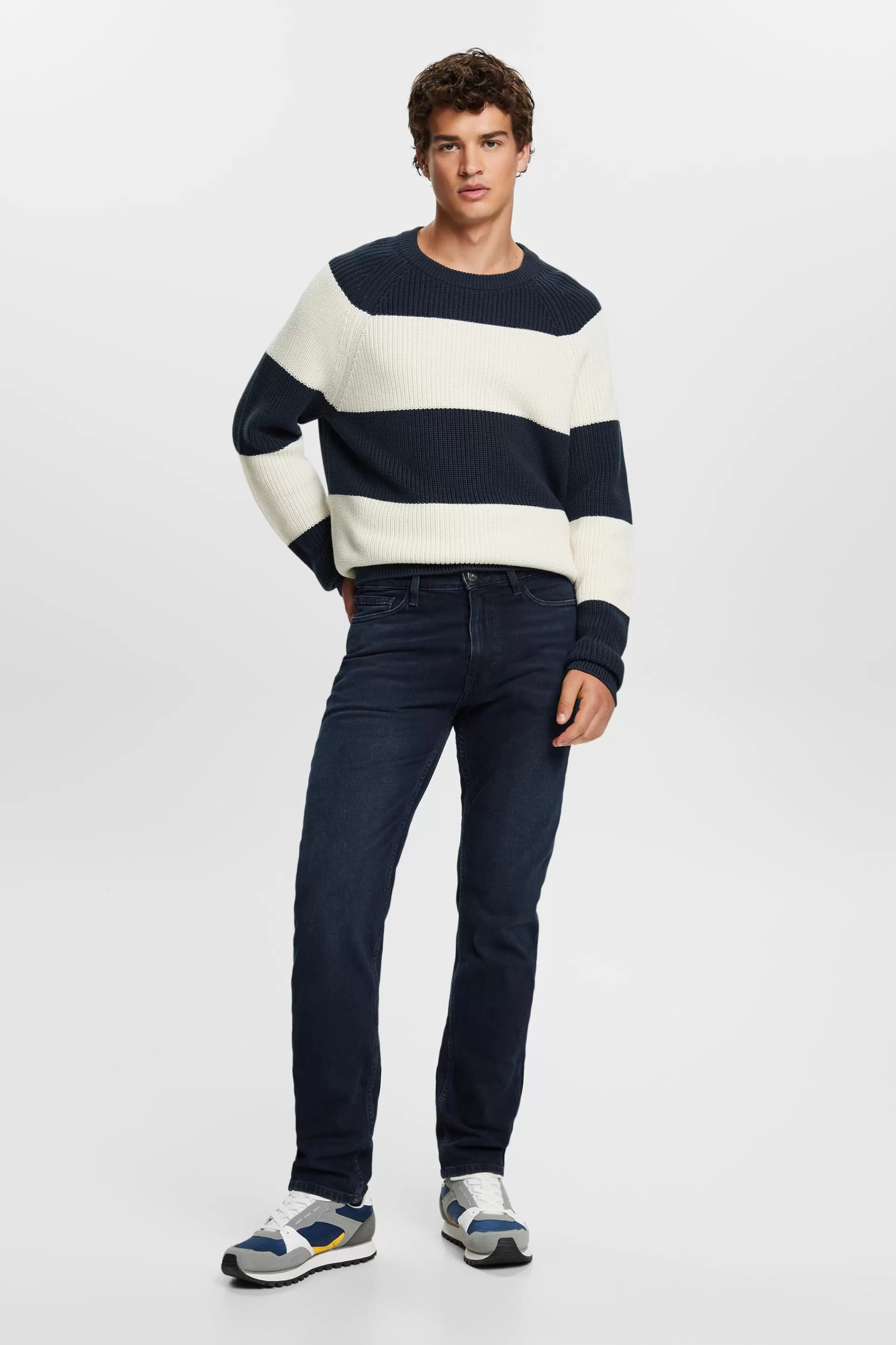 Jeans mit gerader Passform und mittelhohem Bund-ESPRIT Hot
