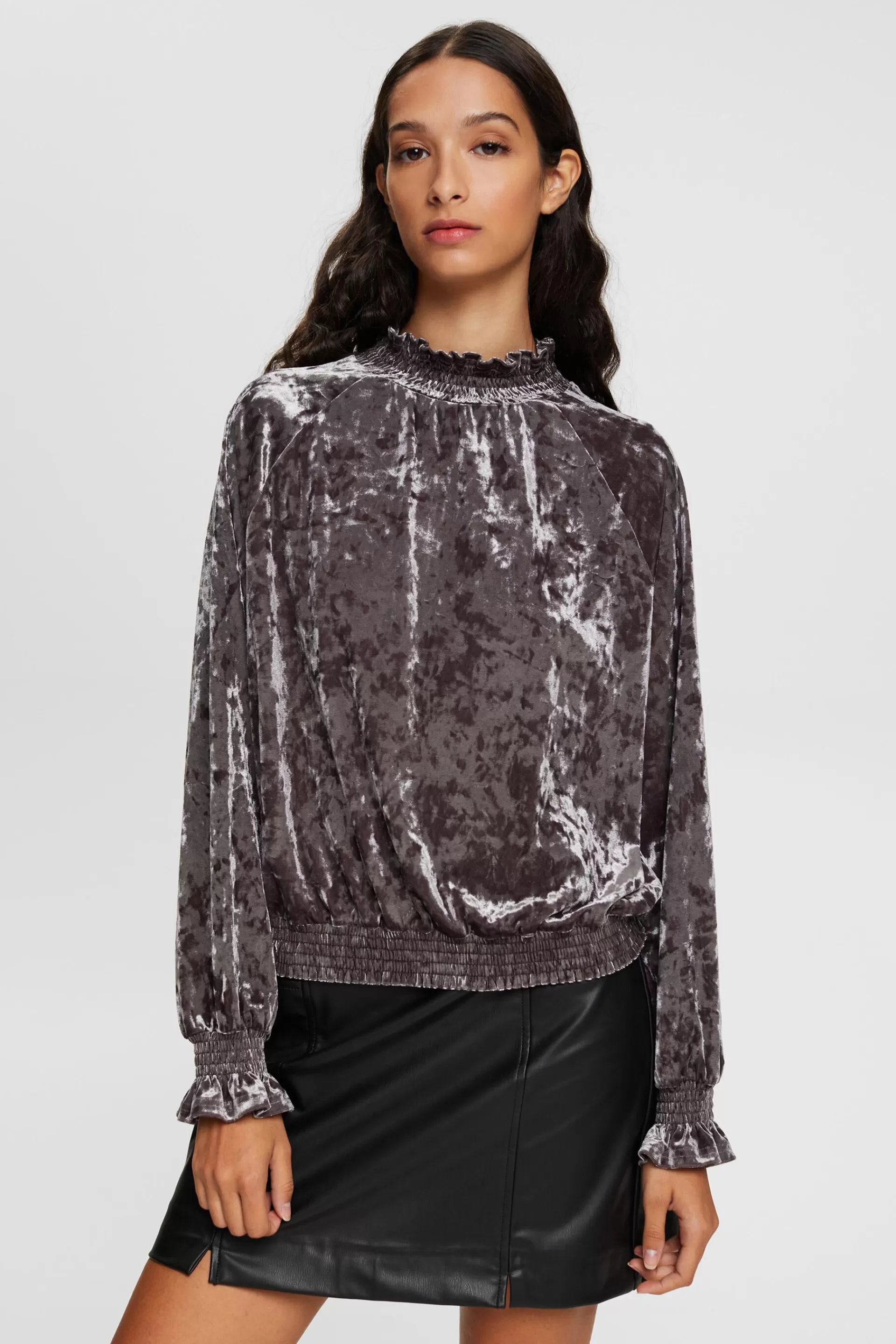Longsleeve aus Samt mit gesmokten Details-ESPRIT Fashion