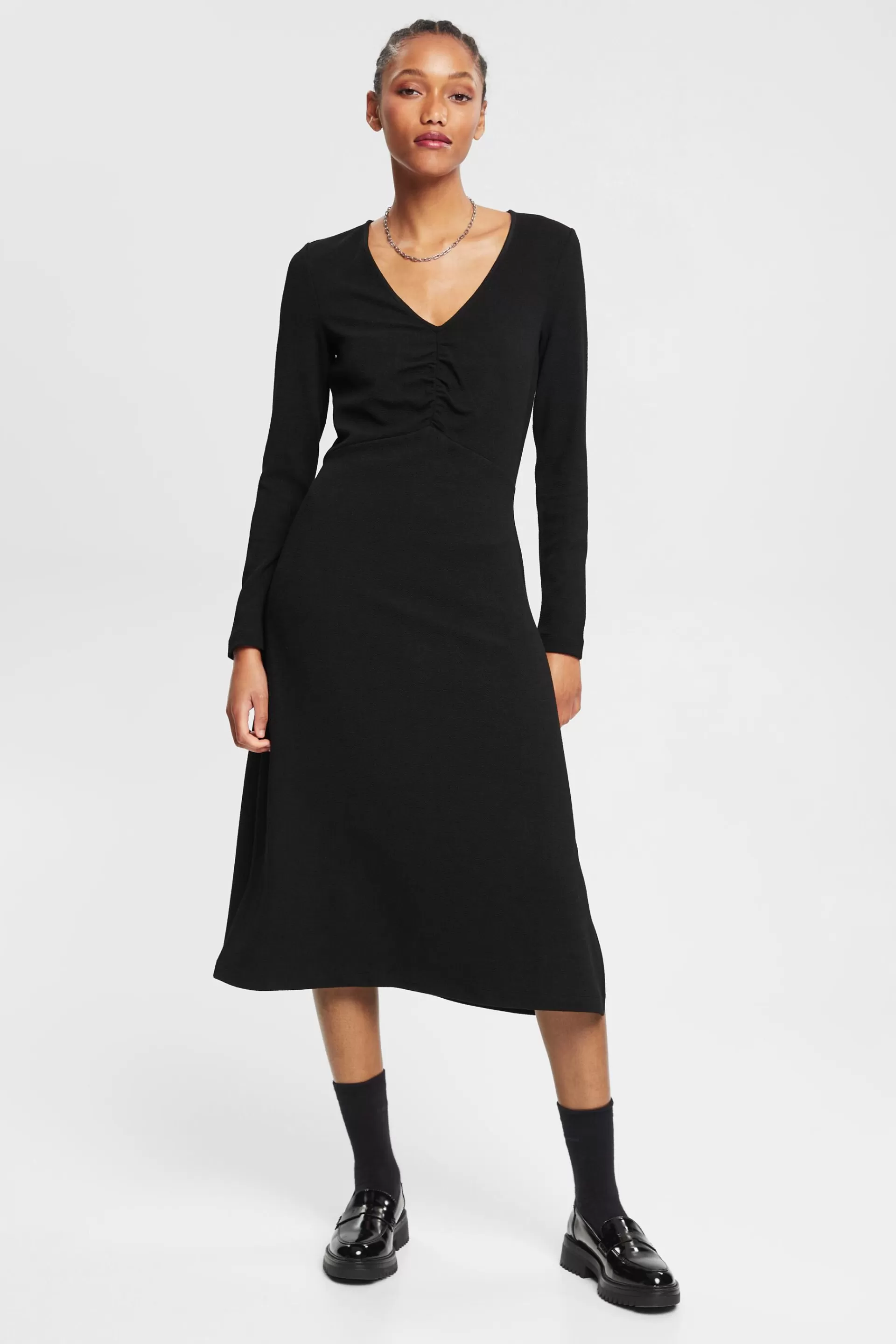 Midikleid mit V-Ausschnitt-ESPRIT Store