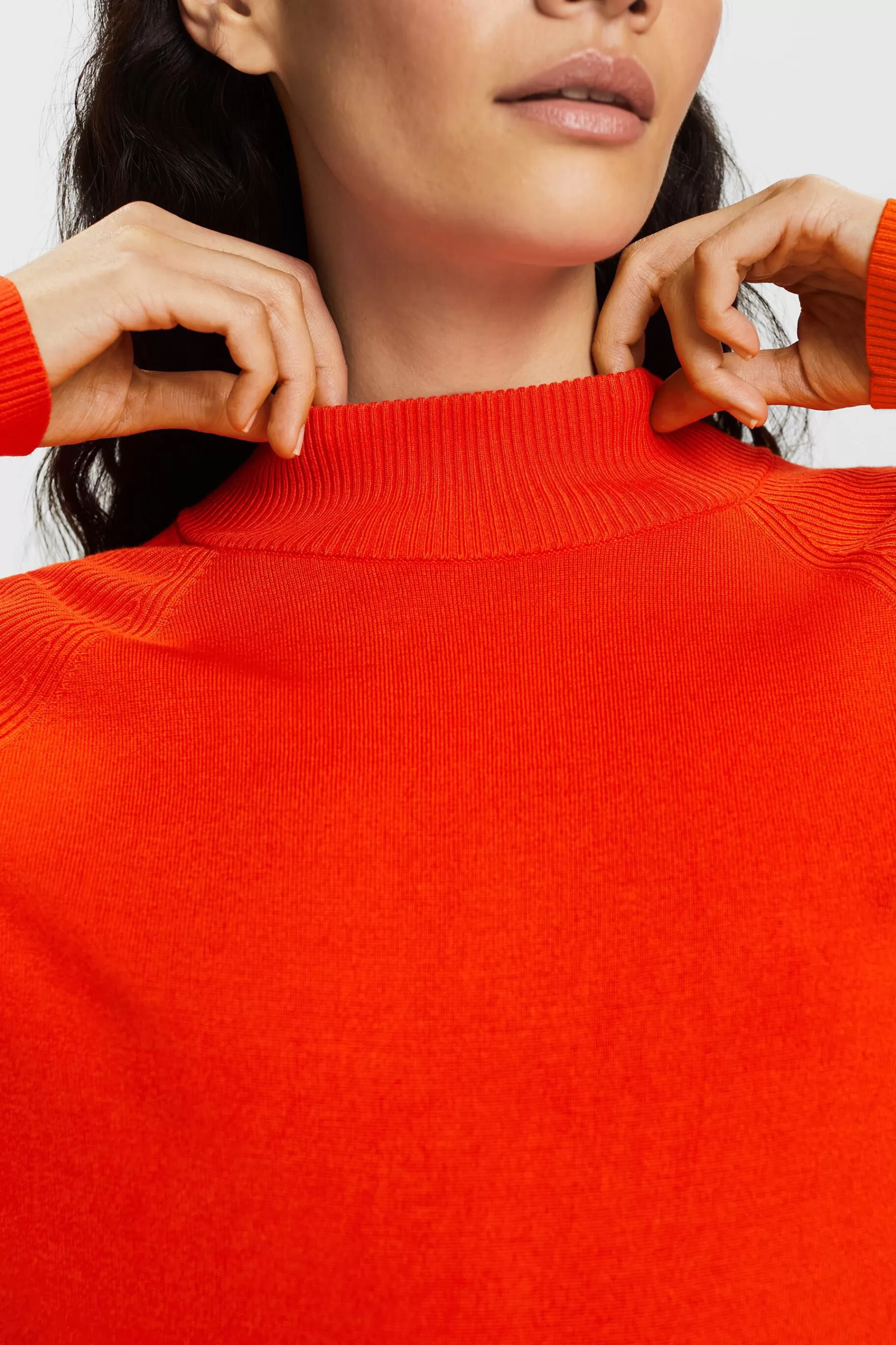 Pullover mit Stehkragen, LENZING™ ECOVERO™-ESPRIT New