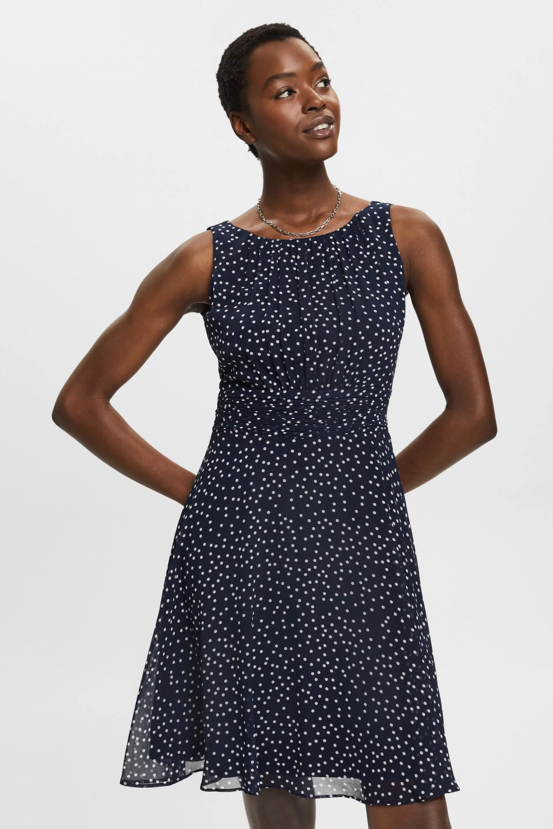 Recycelt: Chiffon-Kleid mit geraffter Taille-ESPRIT Best Sale