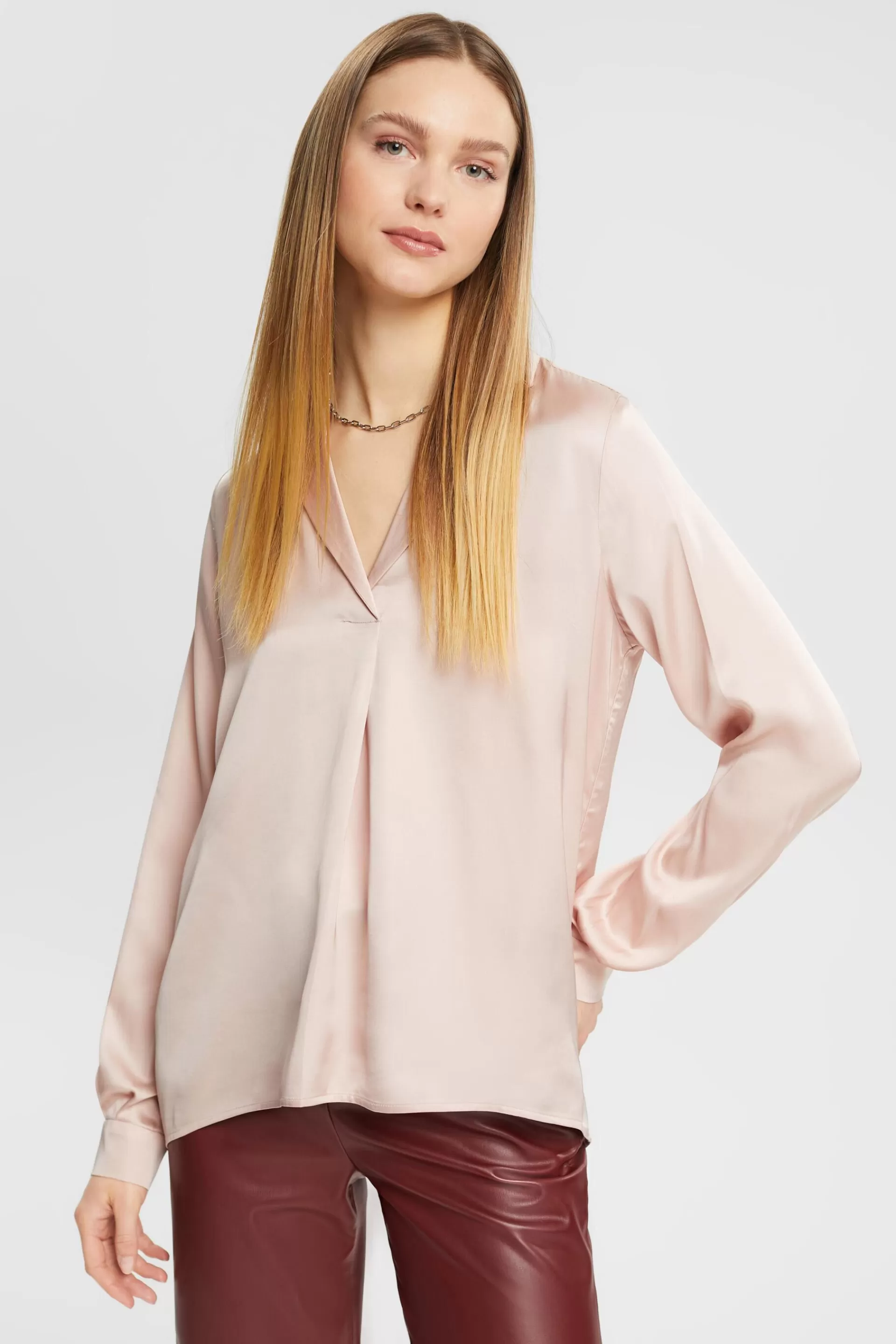 Satinbluse mit Reverskragen, LENZING™ ECOVERO™-ESPRIT Fashion
