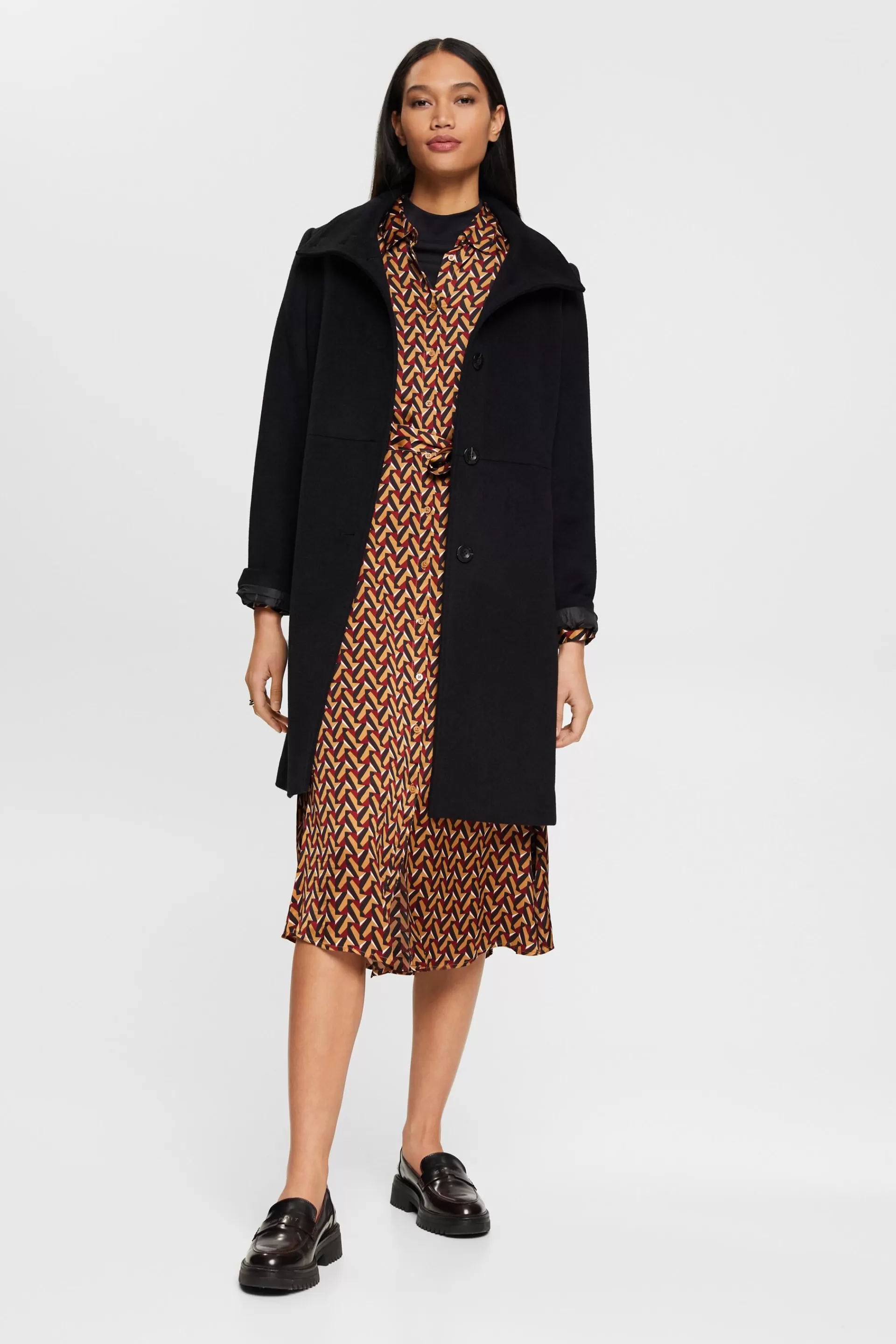 Satin-Kleid mit Muster und Bindegürtel-ESPRIT Clearance