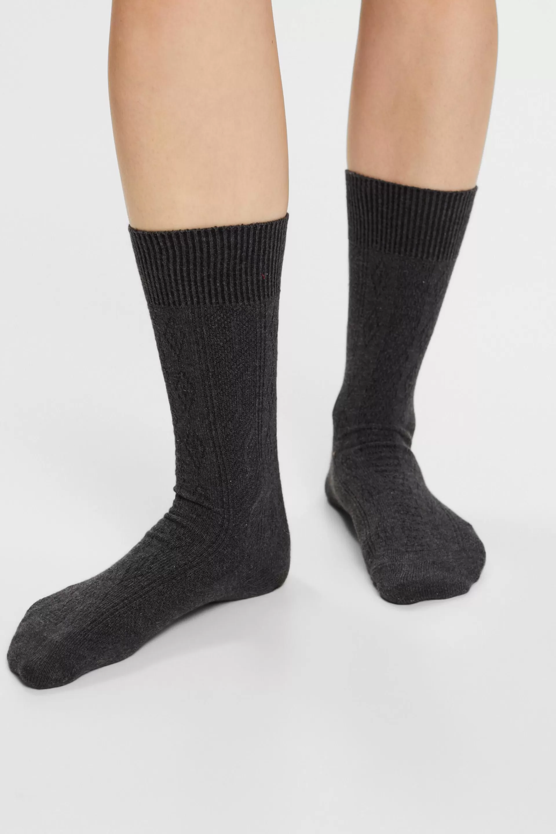 Socken aus Zopfstrick-ESPRIT Store