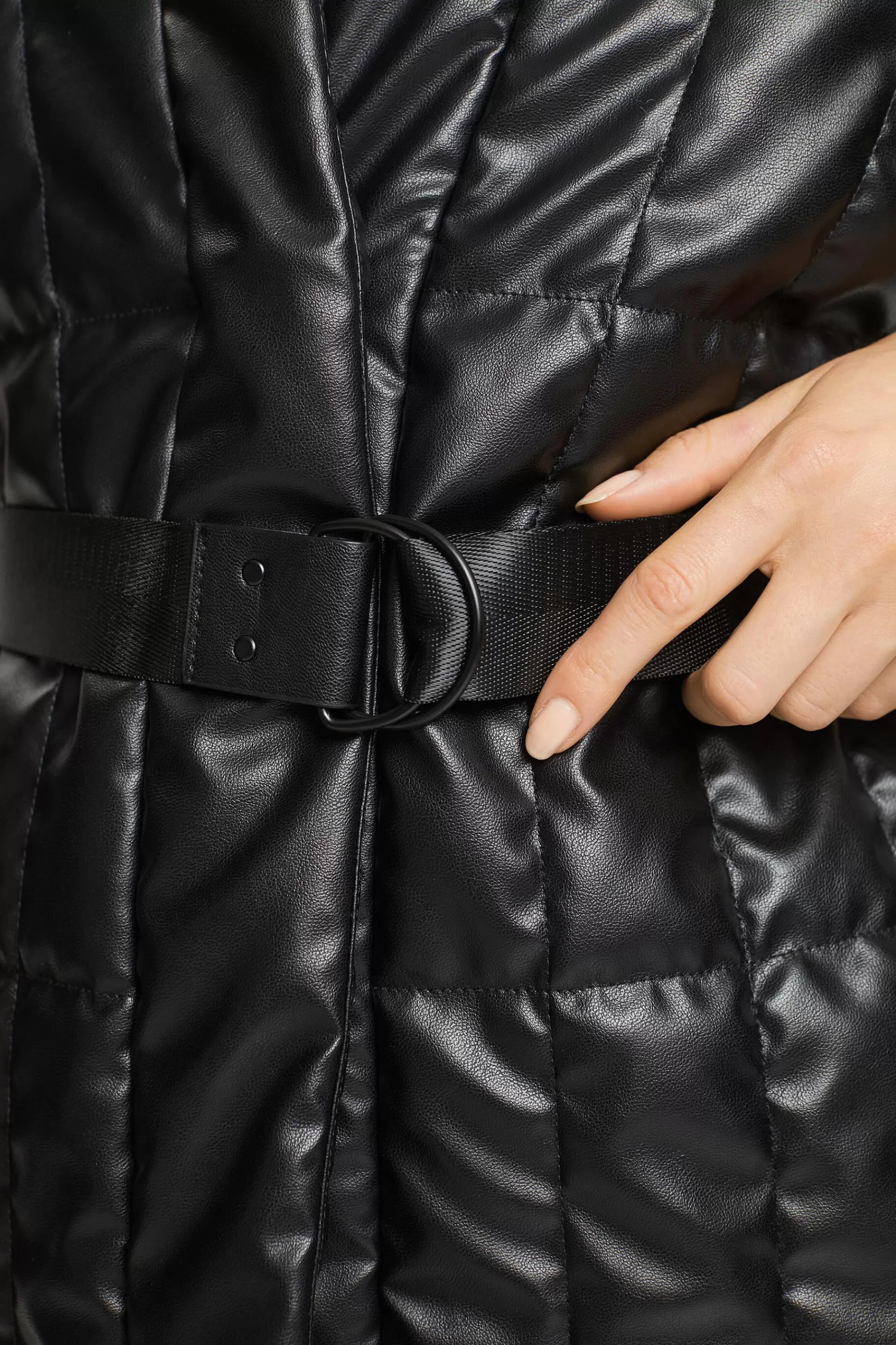 Steppweste mit Gürtel aus veganem Leder-ESPRIT Discount