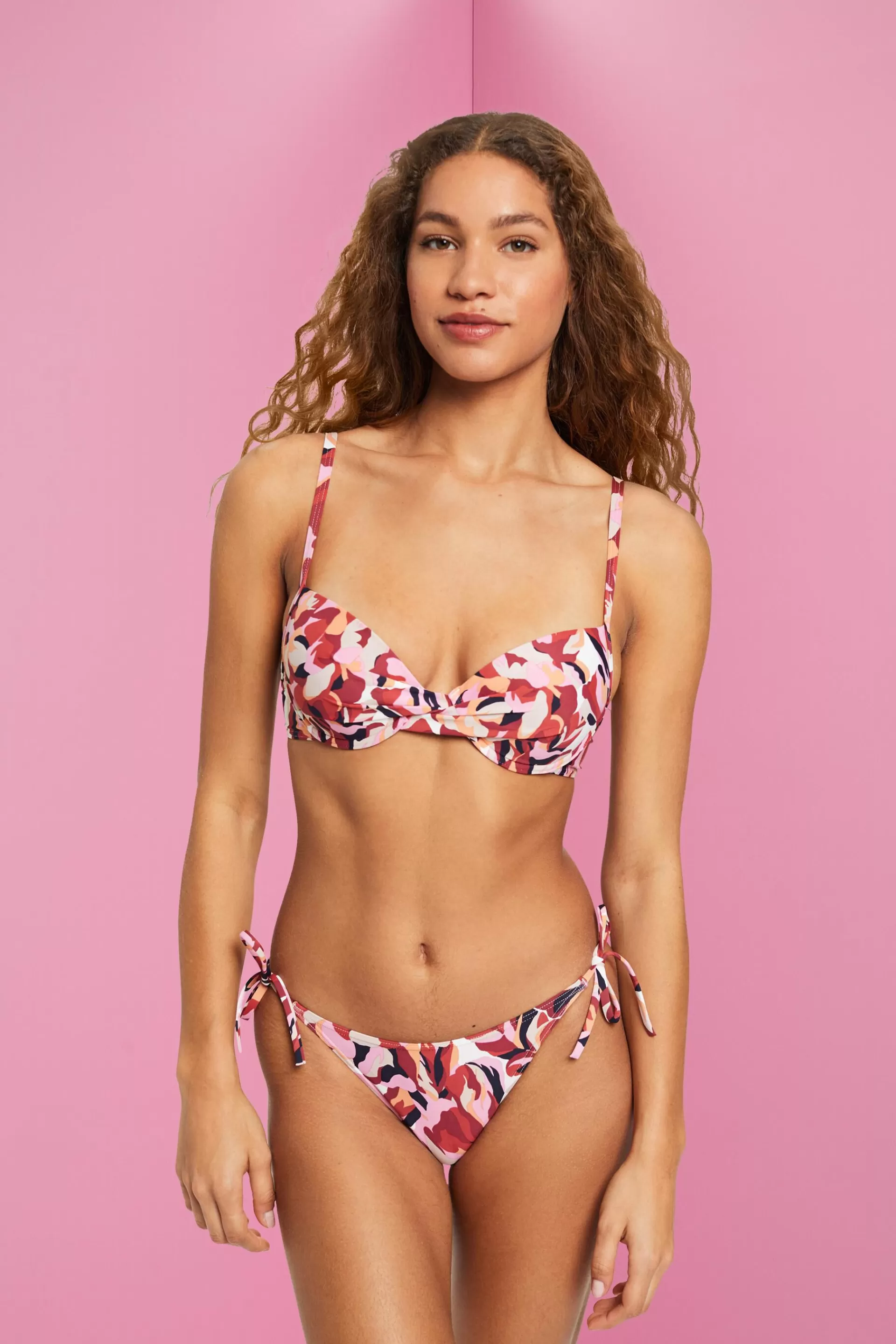 Wattiertes Bügel-Bikinitop mit Blümchenprint-ESPRIT Hot